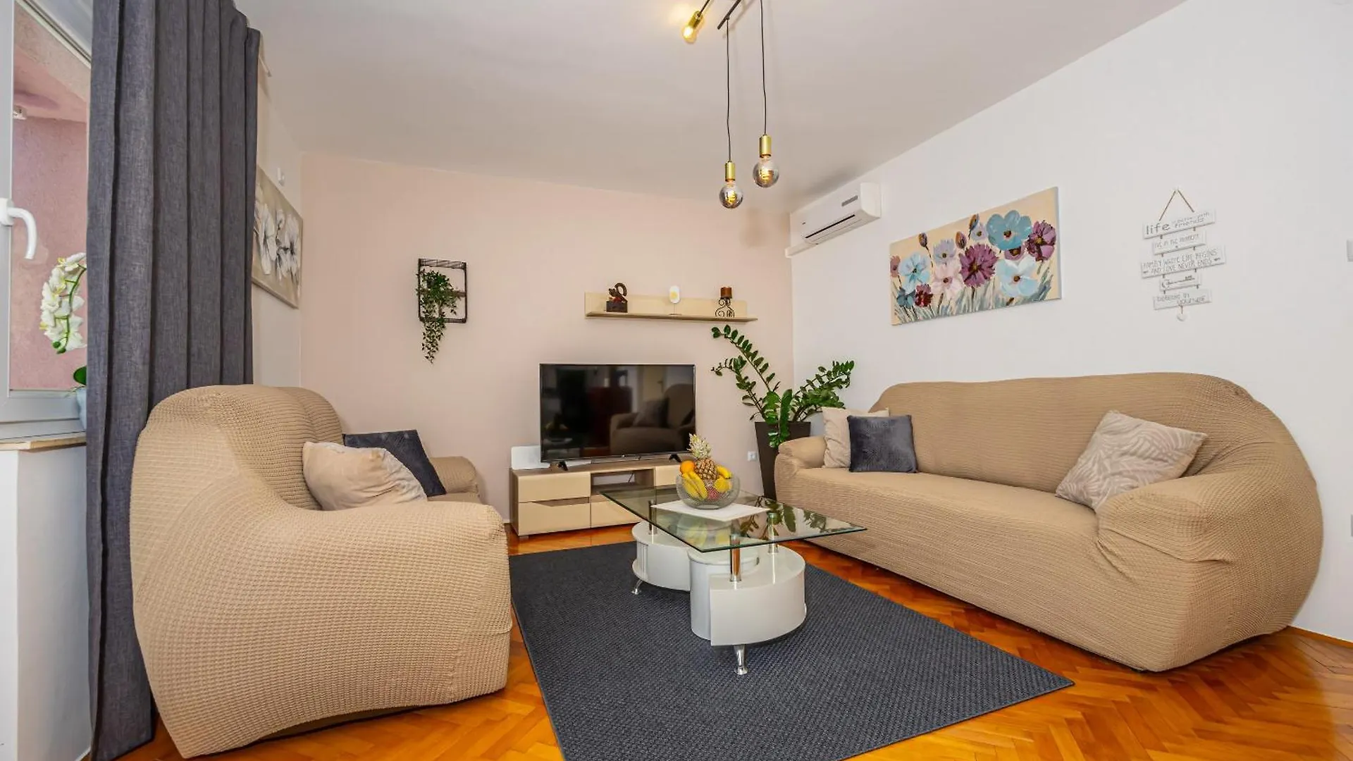 קריקווניצה Apartments Alexis
